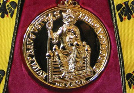 Karl der Große: Karlspreismedaille (c) Stadt Aachen